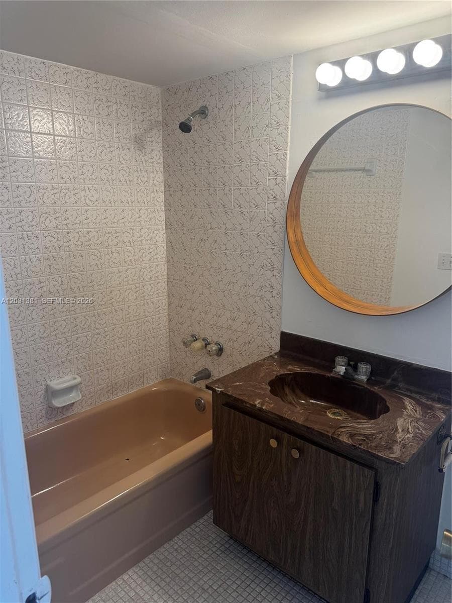 2851 NE 183rd St # 2004E, Aventura FL 33160 — 6