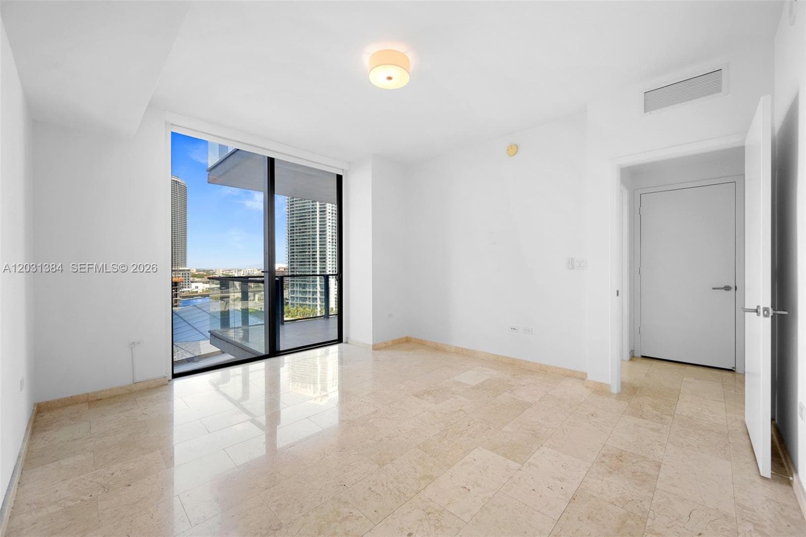 68 SE 6th St # 910, Miami FL 33131 — 14