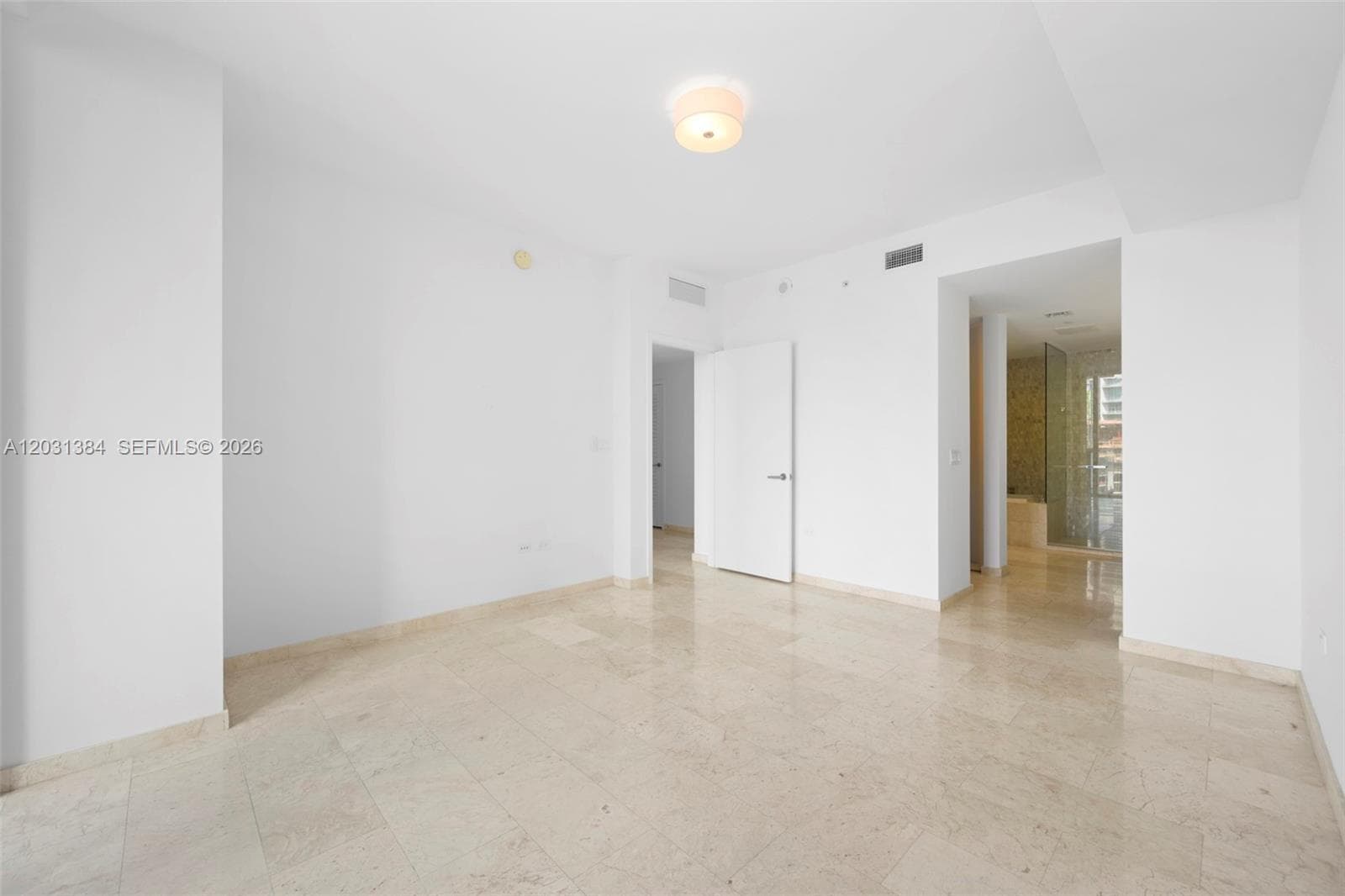 68 SE 6th St # 910, Miami FL 33131 — 15