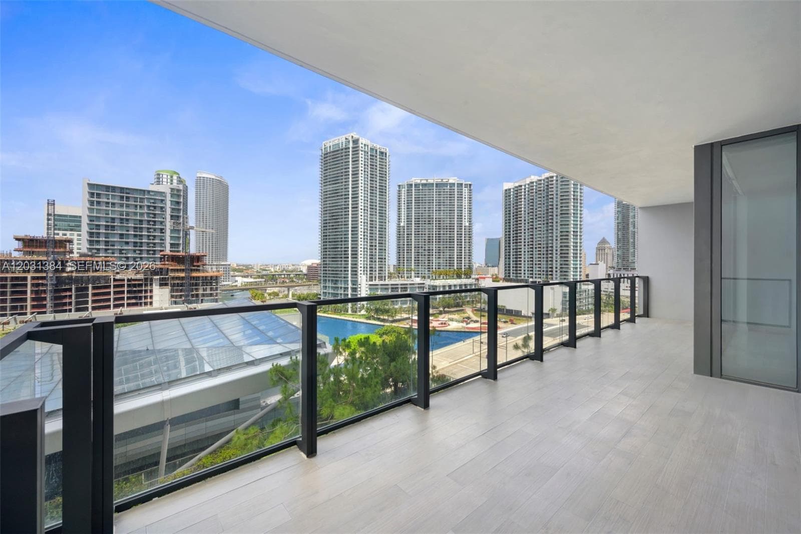 68 SE 6th St # 910, Miami FL 33131 — 19