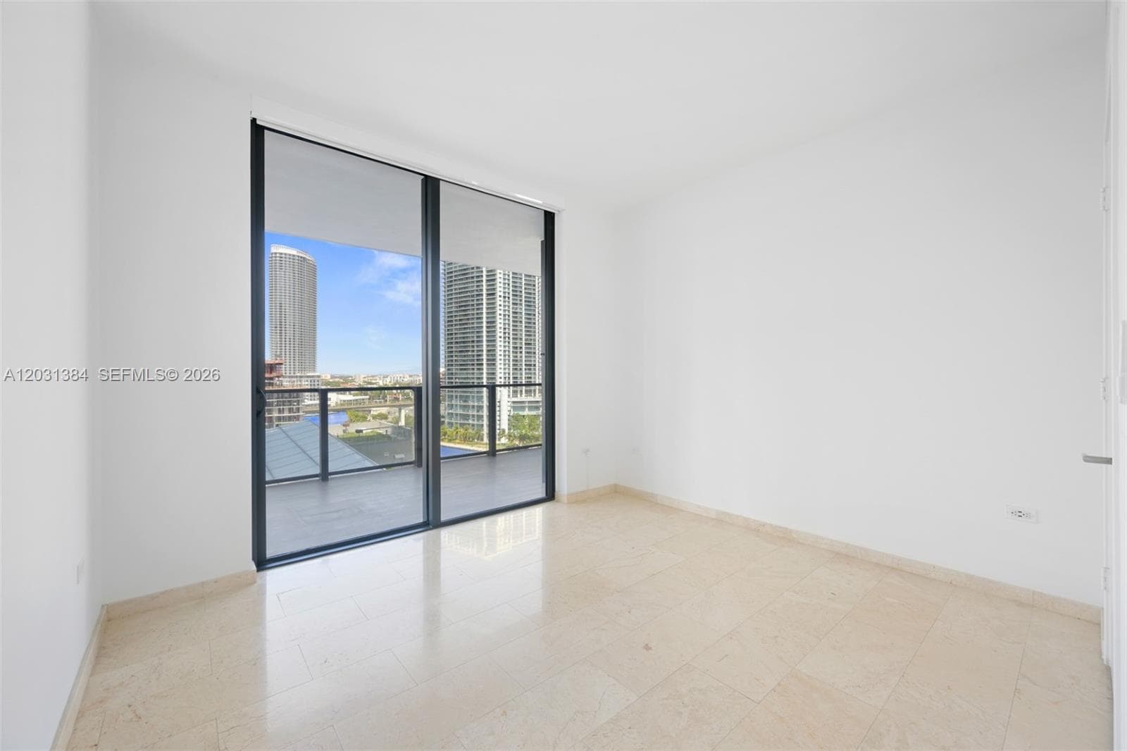 68 SE 6th St # 910, Miami FL 33131 — 8