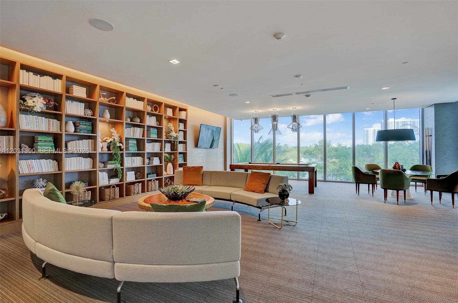 16385 Biscayne Blvd # 3120, North Miami Beach FL 33160 — 43