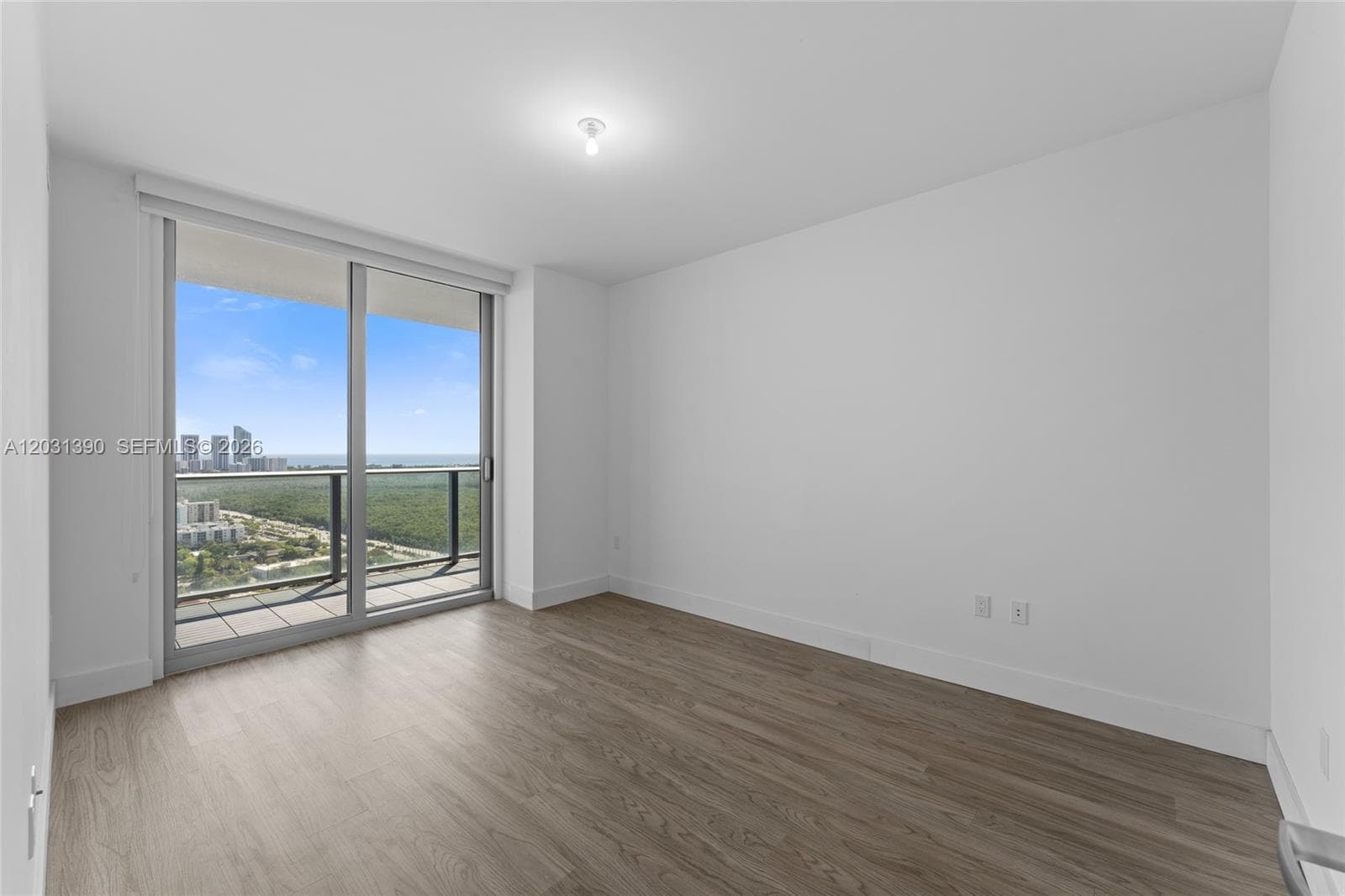 16385 Biscayne Blvd # 3120, North Miami Beach FL 33160 — 7