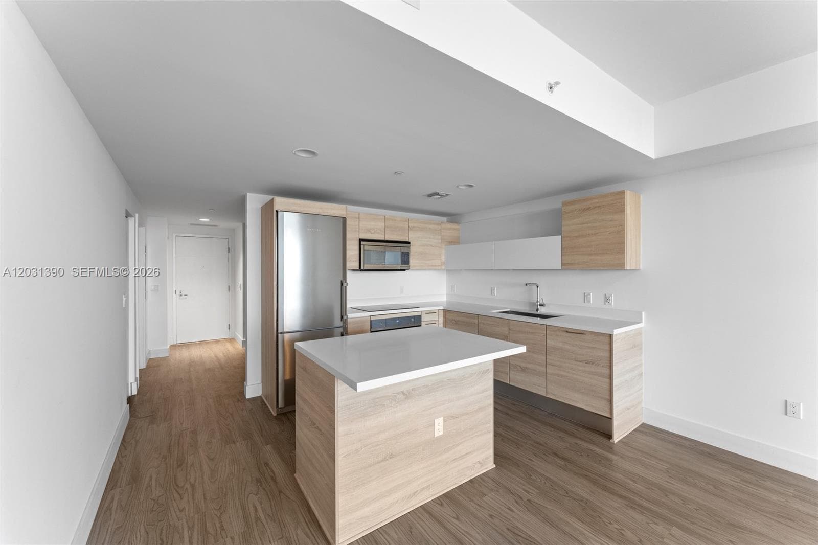 16385 Biscayne Blvd # 3120, North Miami Beach FL 33160 — 5