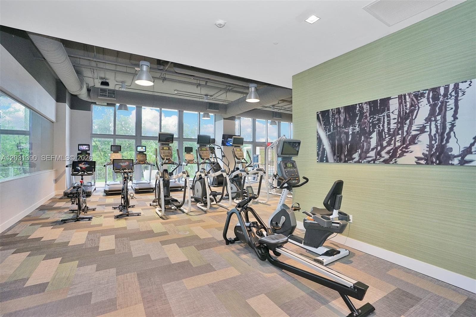 16385 Biscayne Blvd # 3120, North Miami Beach FL 33160 — 33