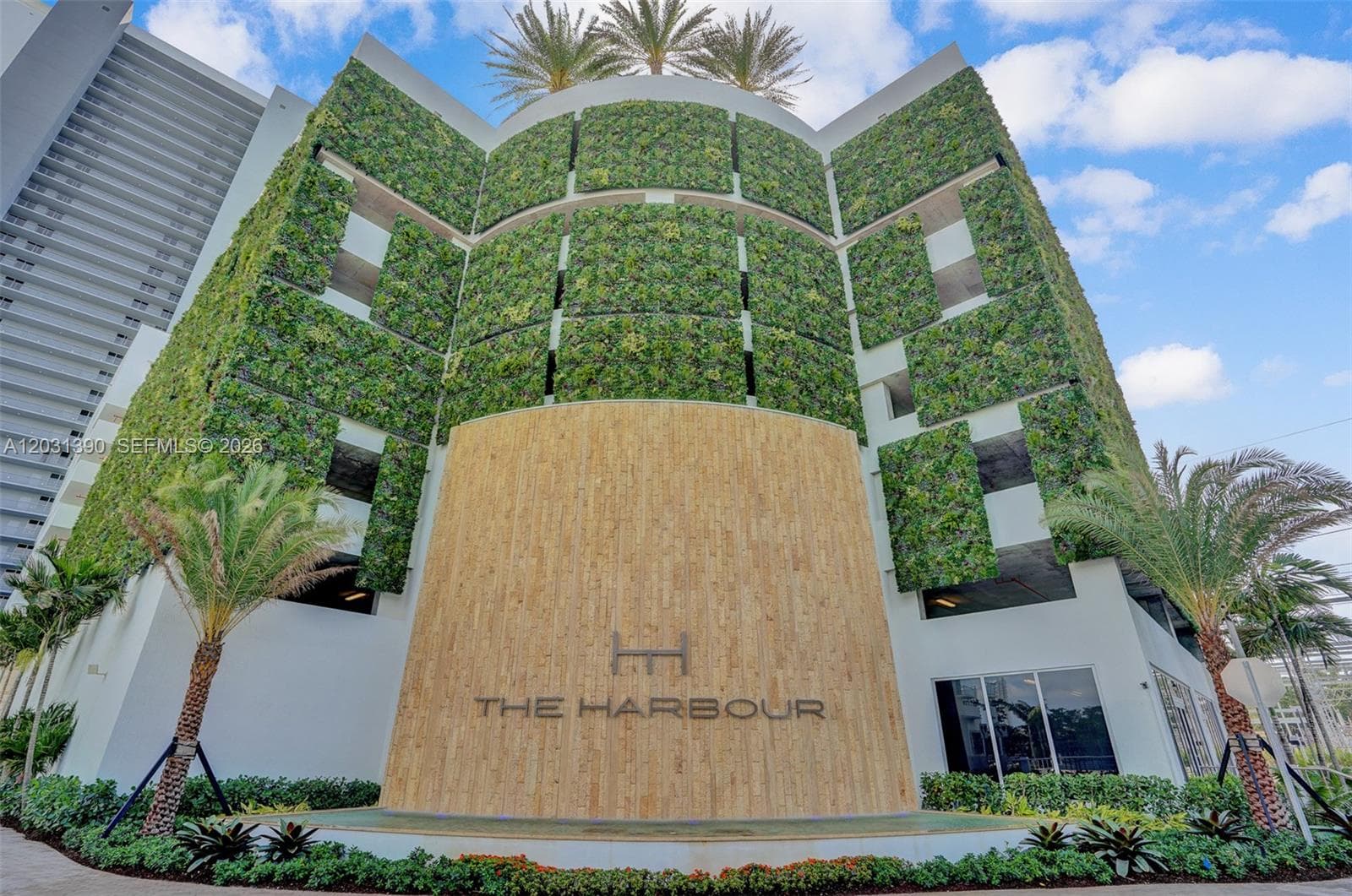 16385 Biscayne Blvd # 3120, North Miami Beach FL 33160 — 55
