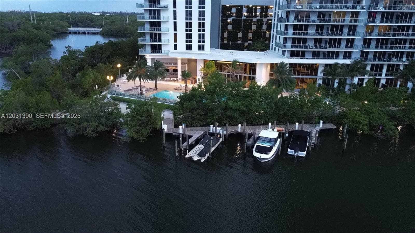 16385 Biscayne Blvd # 3120, North Miami Beach FL 33160 — 59