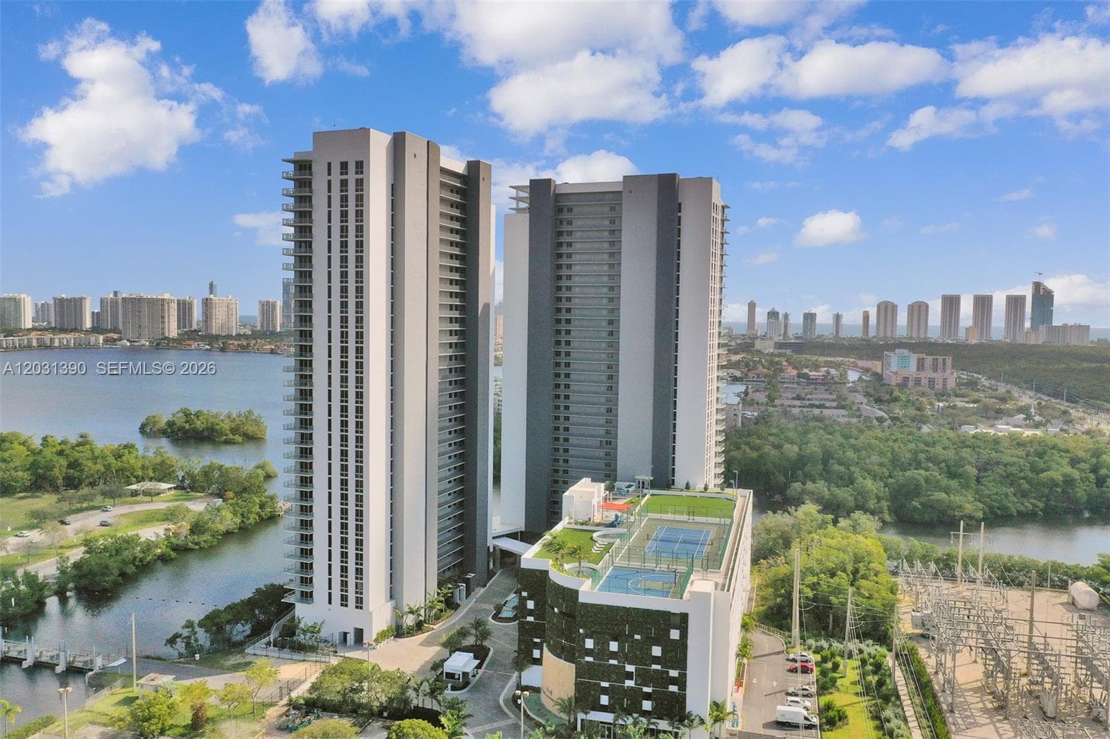 16385 Biscayne Blvd # 3120, North Miami Beach FL 33160 — 58
