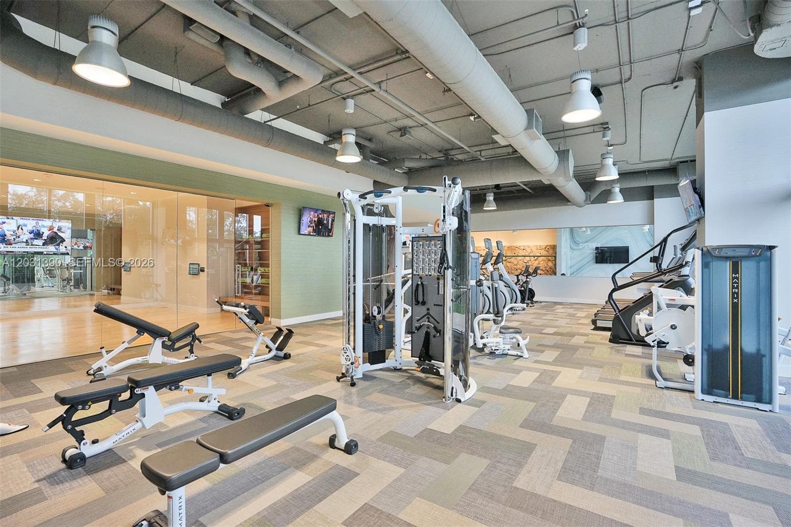 16385 Biscayne Blvd # 3120, North Miami Beach FL 33160 — 35