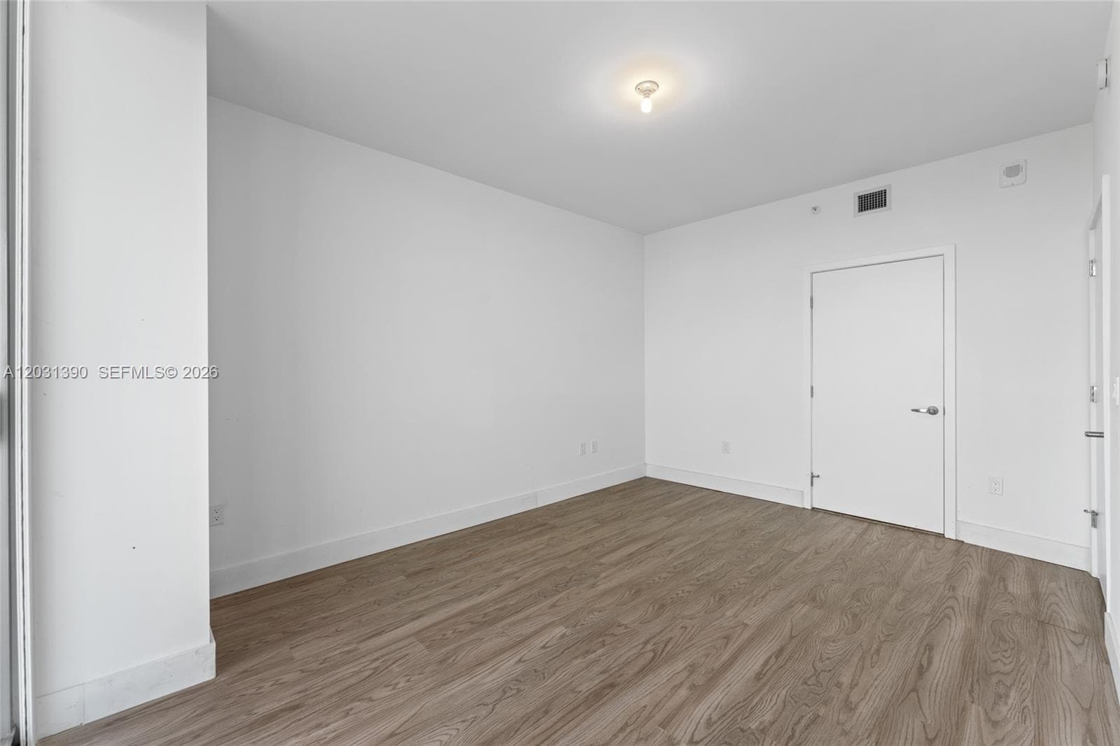 16385 Biscayne Blvd # 3120, North Miami Beach FL 33160 — 8