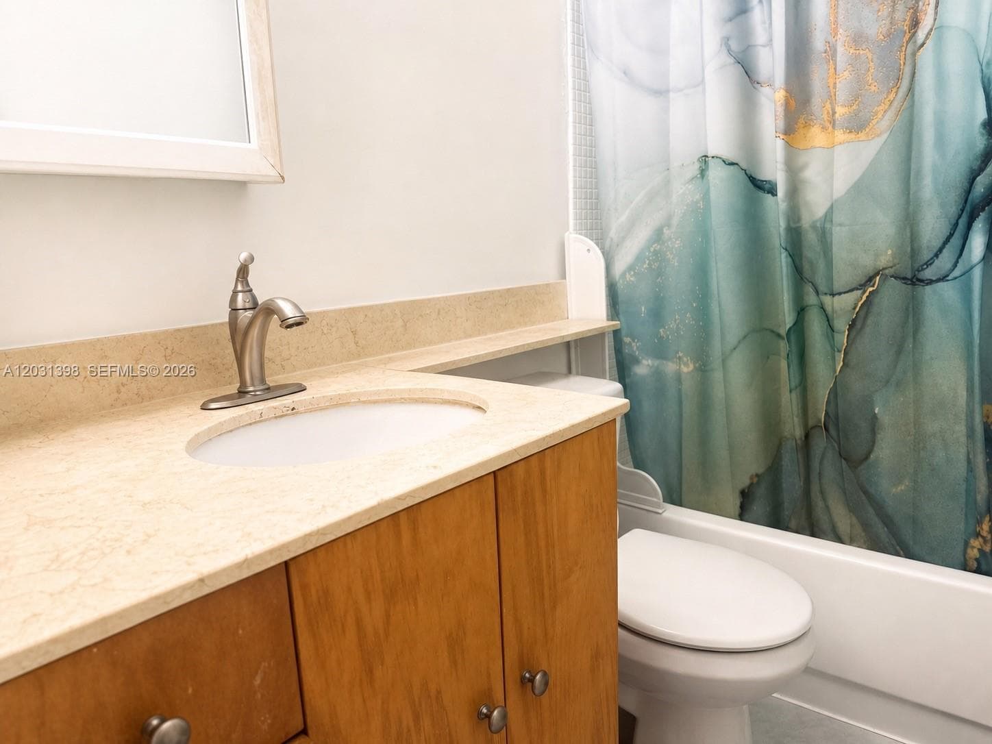 4011 N Meridian Ave # 35, Miami Beach FL 33140 — 5