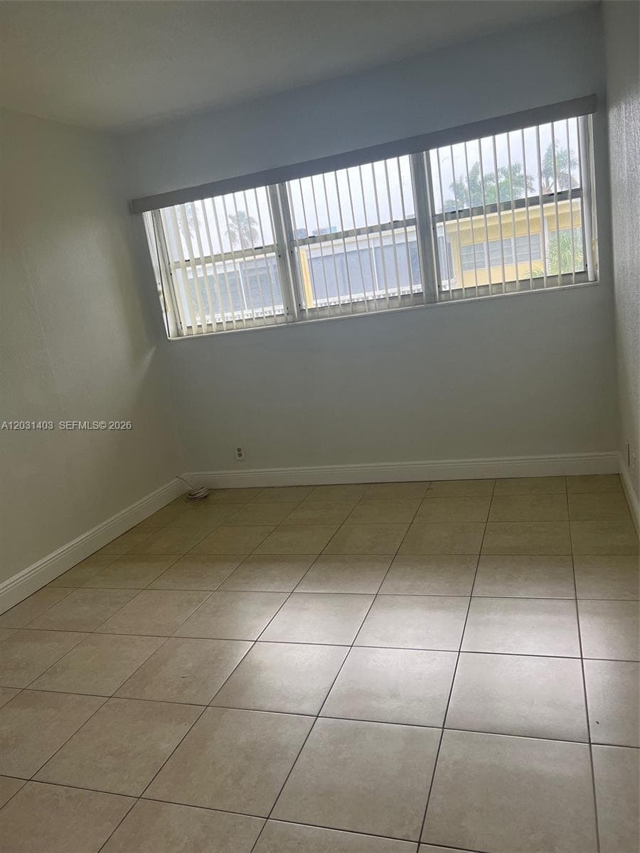 16801 NE 14th Ave # 310, Miami FL 33162 — 6