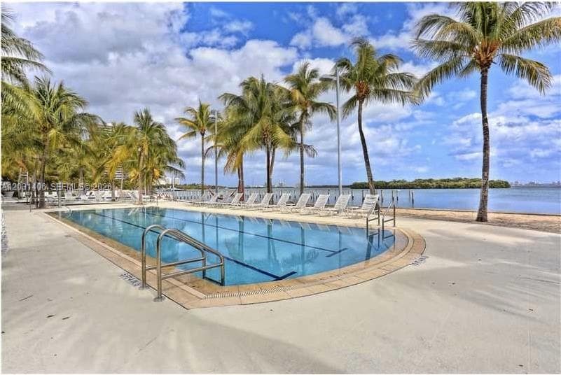 750 NE 64th St # B511, Miami FL 33138 — 17