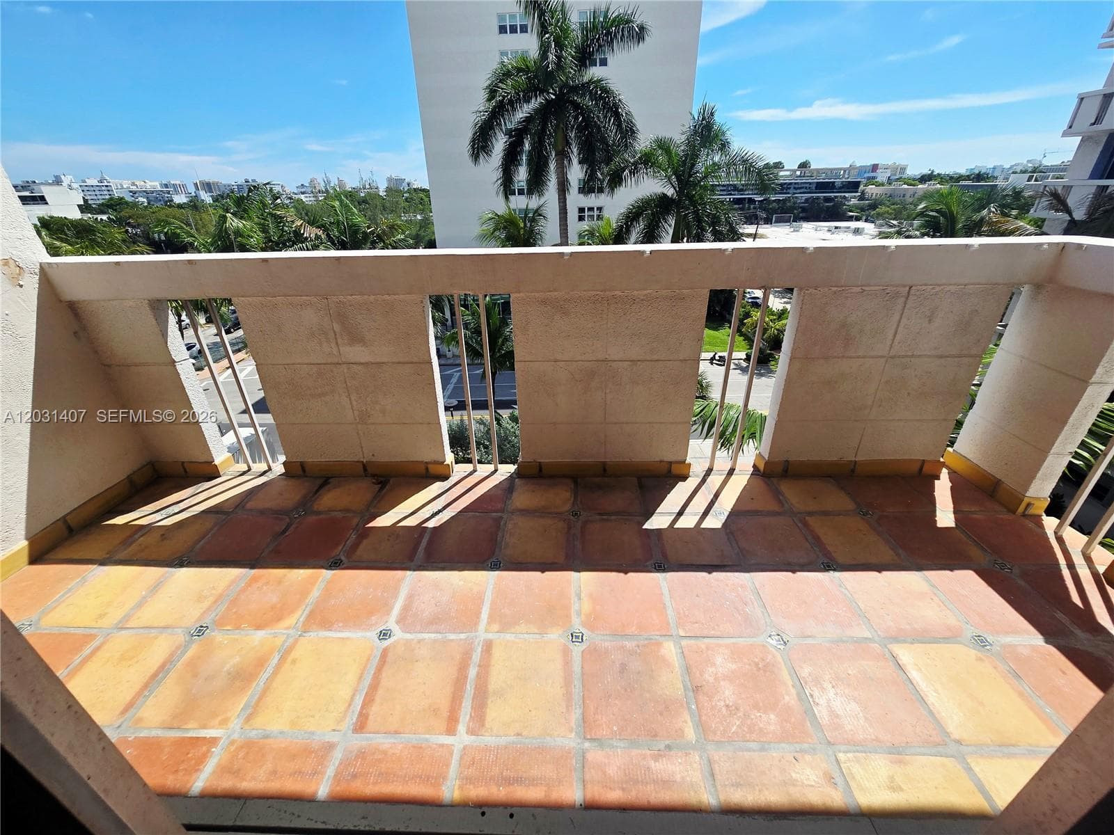 800 West Ave # 618, Miami Beach FL 33139 — 24