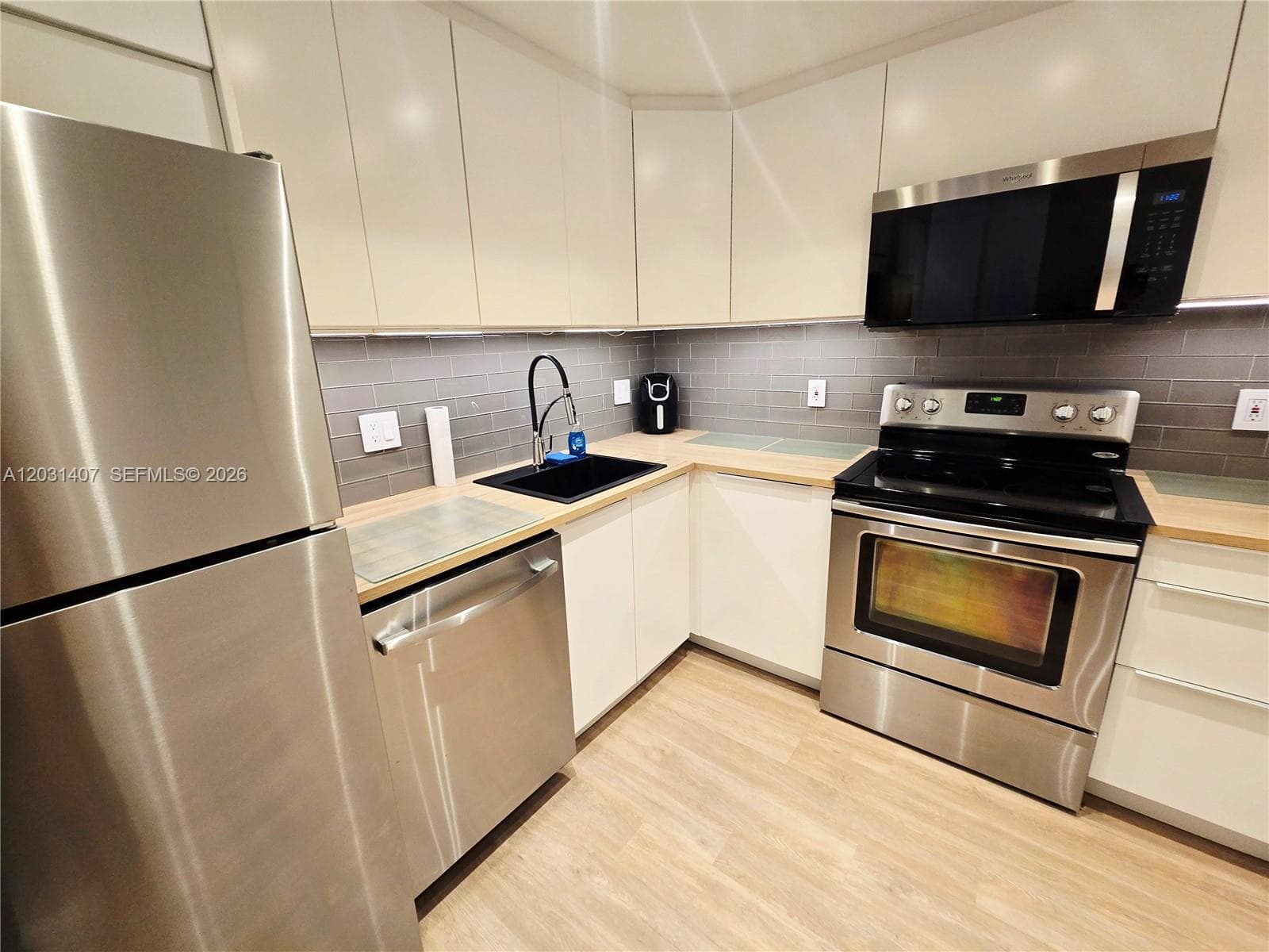 800 West Ave # 618, Miami Beach FL 33139 — 4