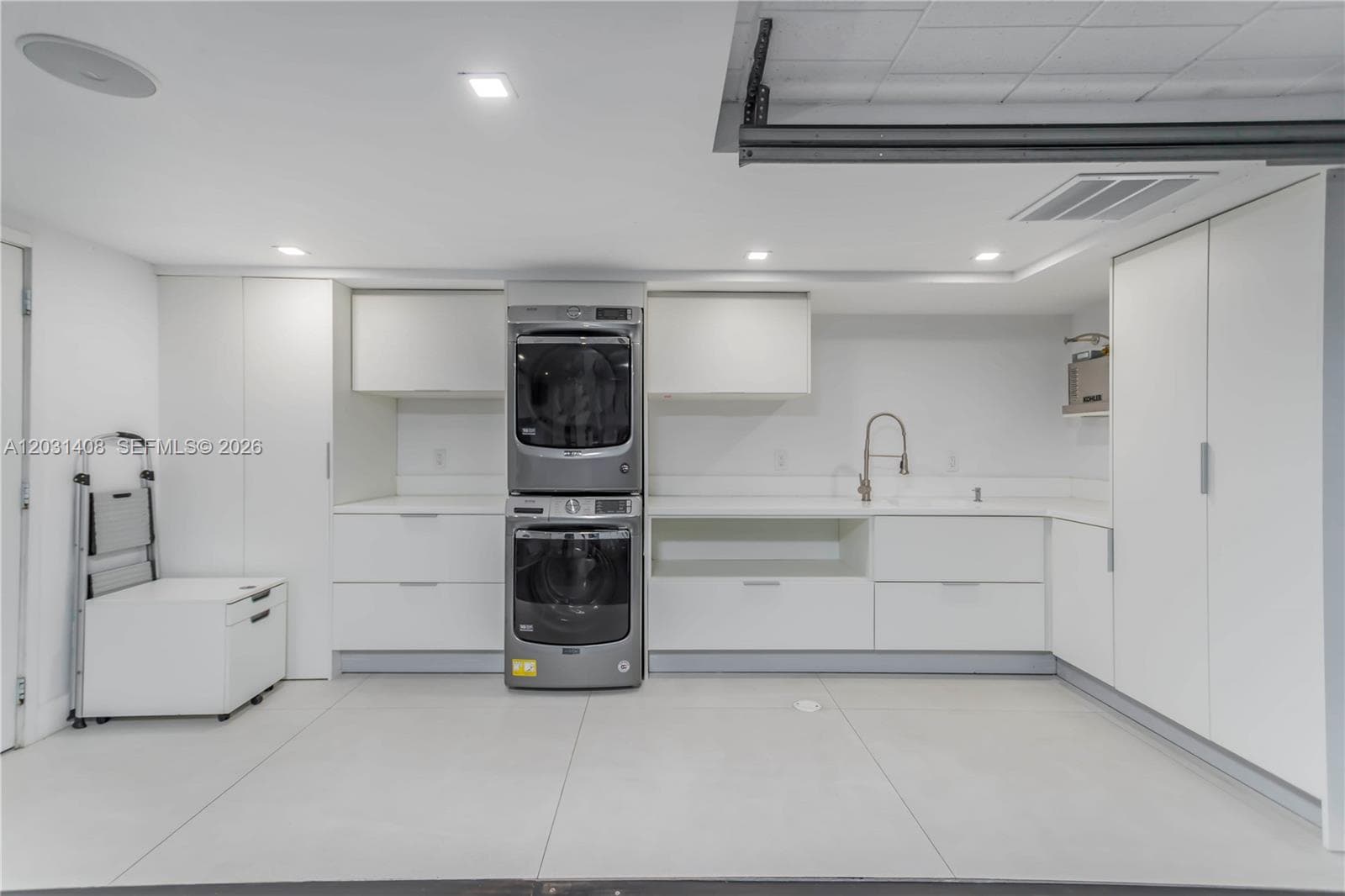 301 E Shore Dr E # 301, Miami FL 33133 — 43