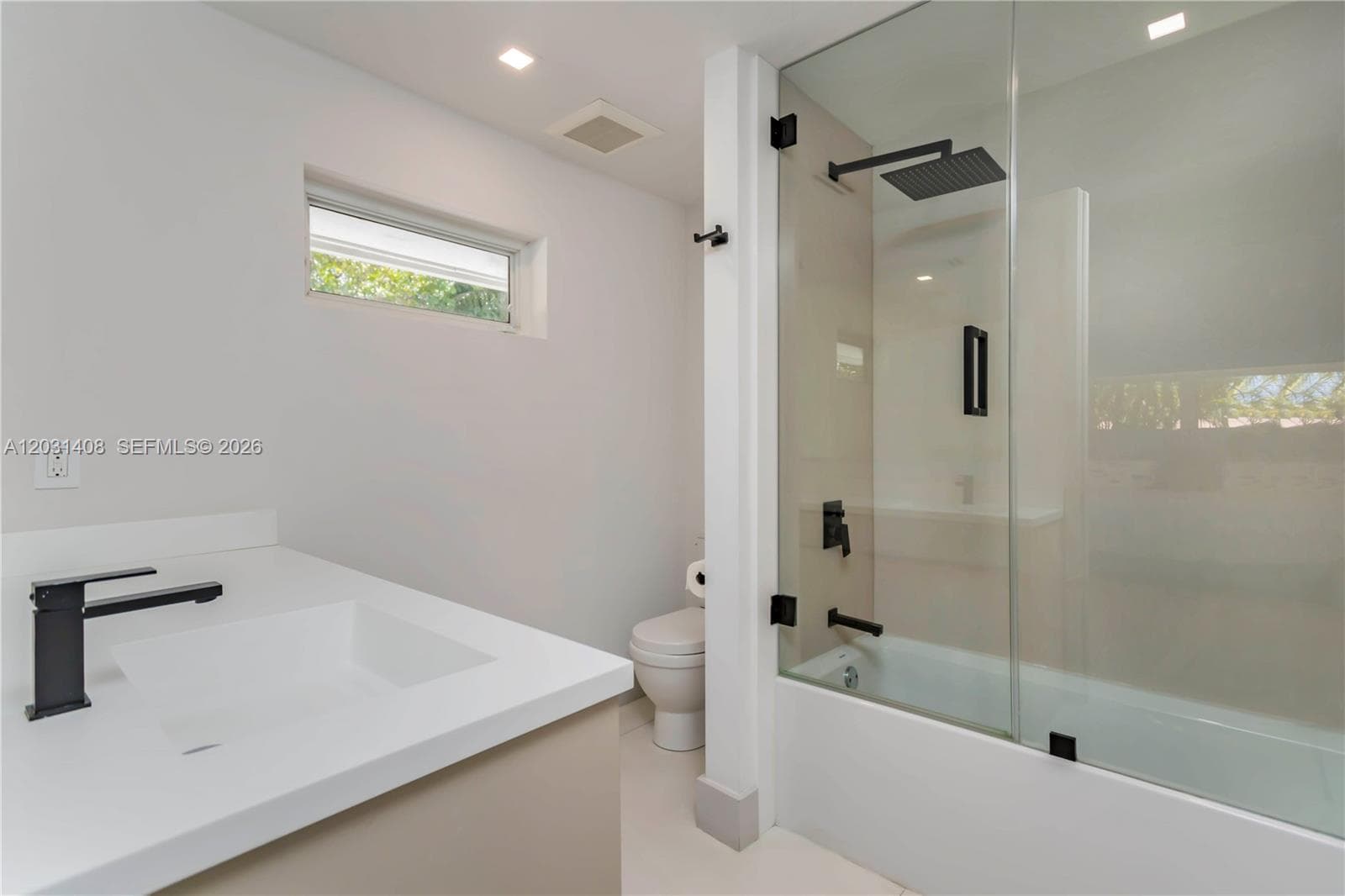 301 E Shore Dr E # 301, Miami FL 33133 — 32