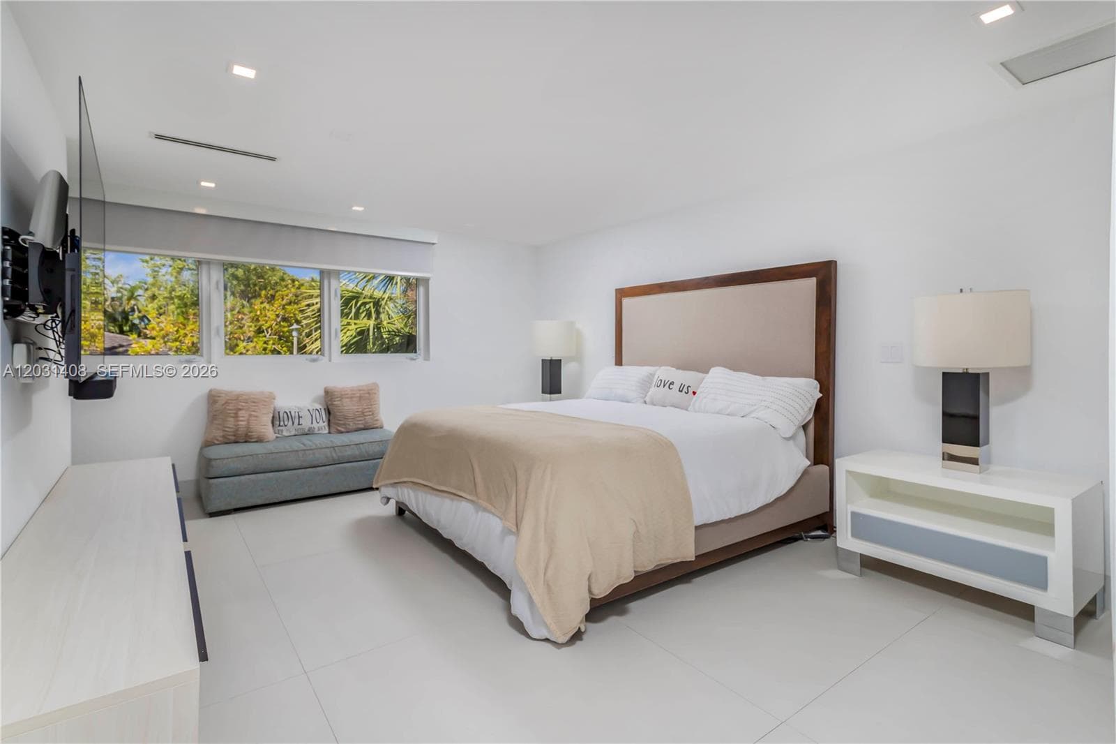 301 E Shore Dr E # 301, Miami FL 33133 — 20