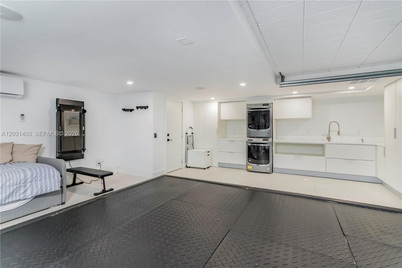 301 E Shore Dr E # 301, Miami FL 33133 — 45