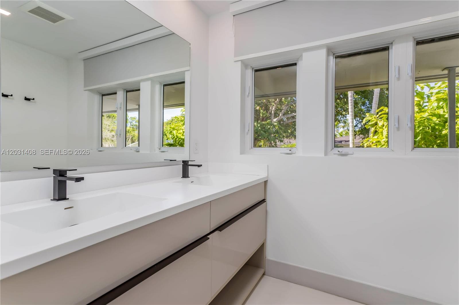 301 E Shore Dr E # 301, Miami FL 33133 — 35