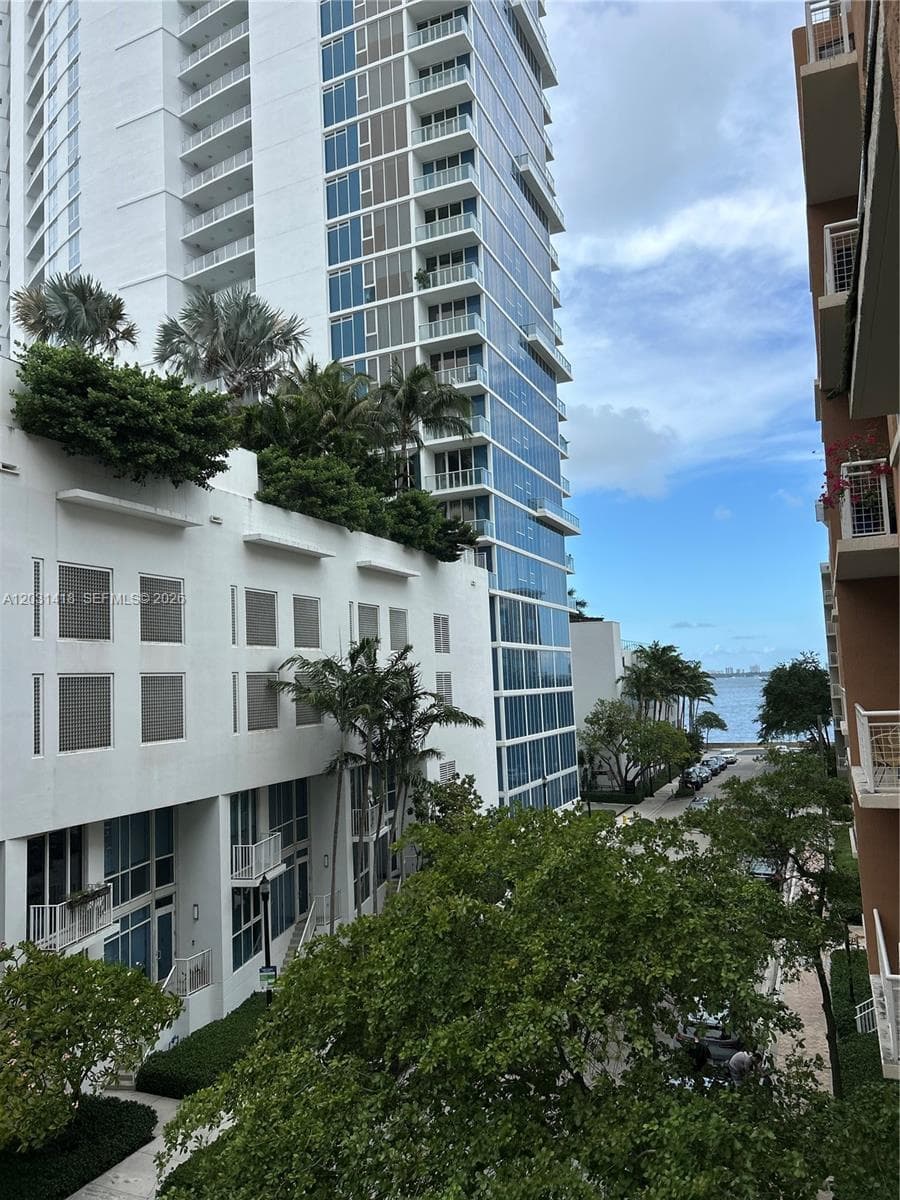 2001 Biscayne Blvd # 2310, Miami FL 33137 — 2
