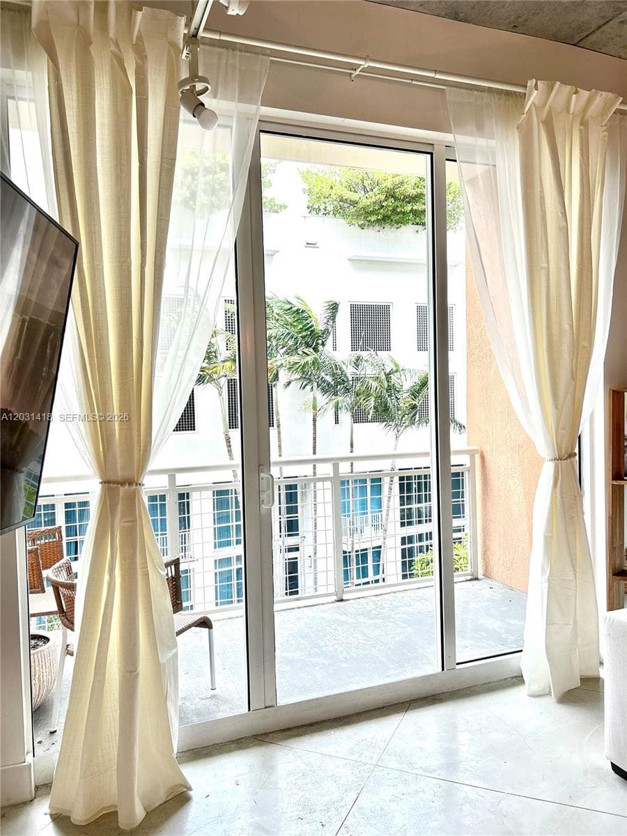 2001 Biscayne Blvd # 2310, Miami FL 33137 — 6