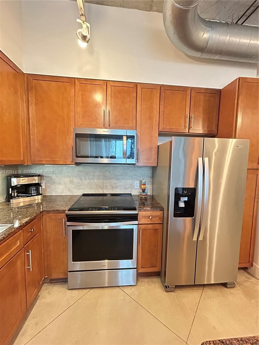 2001 Biscayne Blvd # 2310, Miami FL 33137 — 16