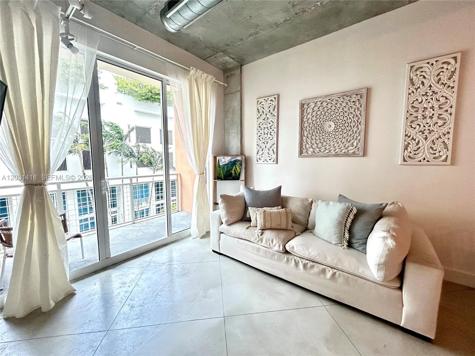 2001 Biscayne Blvd # 2310, Miami FL 33137 — 1