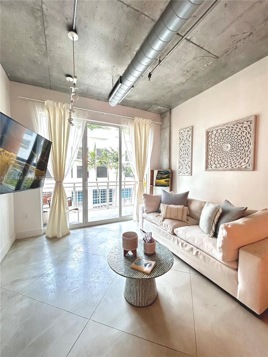 2001 Biscayne Blvd # 2310, Miami FL 33137 — 4