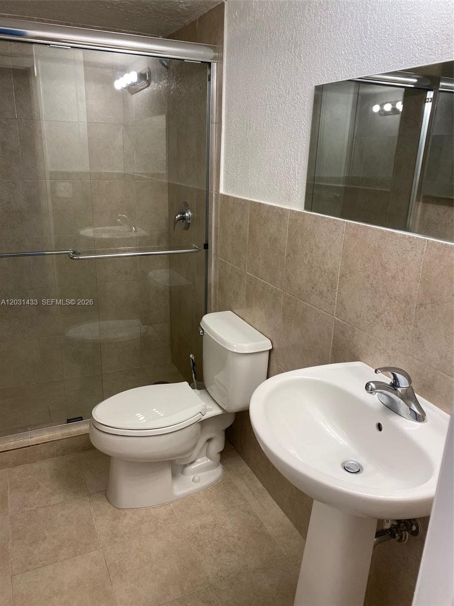 8950 SW 69th Ct # 308, Pinecrest FL 33156 — 7