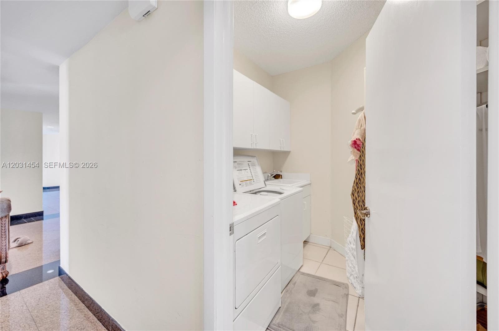 2000 Island Blvd # 806, Aventura FL 33160 — 24