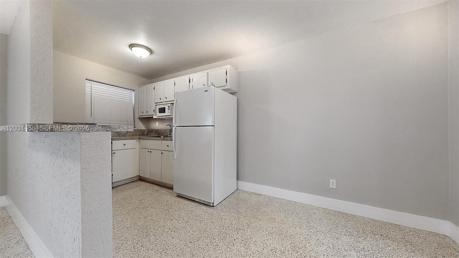 40 W 10th St # 3, Hialeah FL 33010 — 9