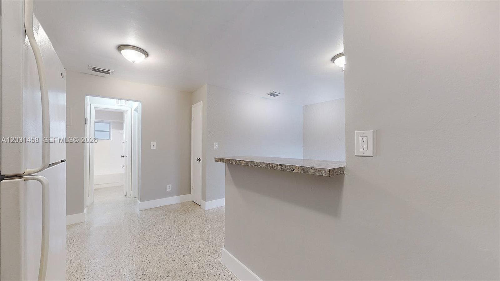 40 W 10th St # 3, Hialeah FL 33010 — 10