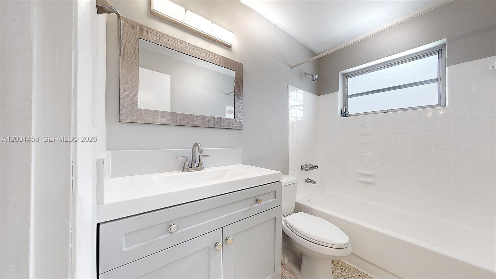 40 W 10th St # 3, Hialeah FL 33010 — 18