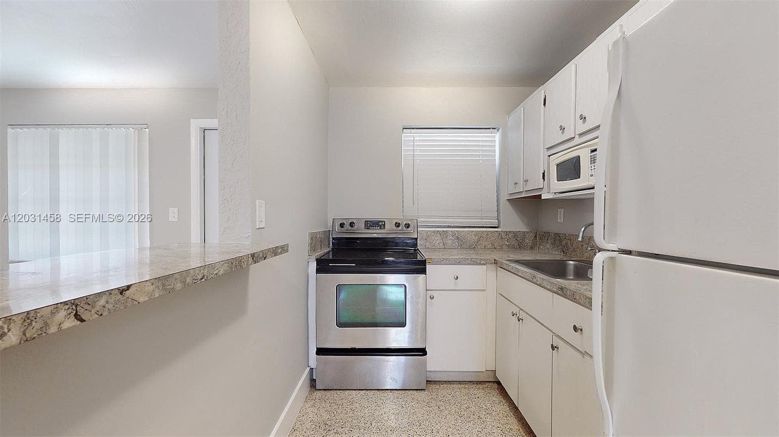 40 W 10th St # 3, Hialeah FL 33010 — 11