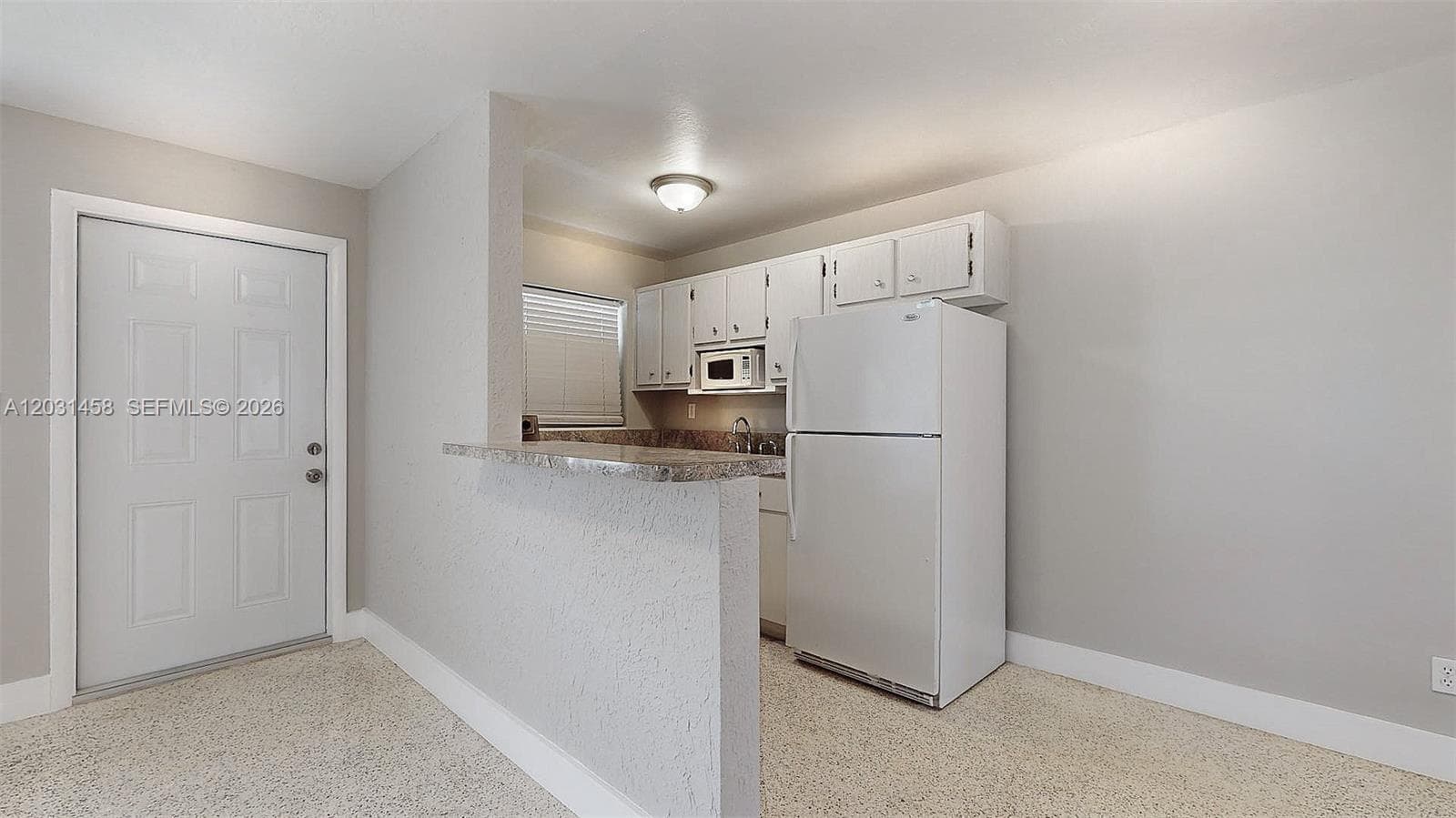 40 W 10th St # 3, Hialeah FL 33010 — 8