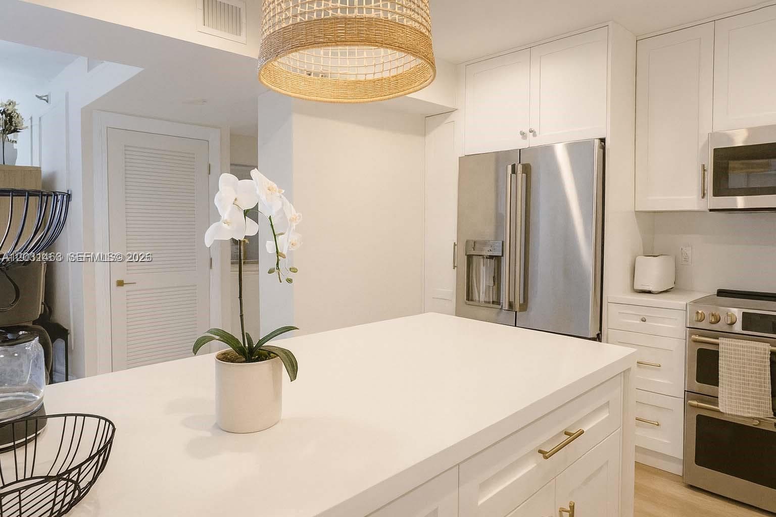 8877 Collins Ave # 8, Surfside FL 33154 — 18