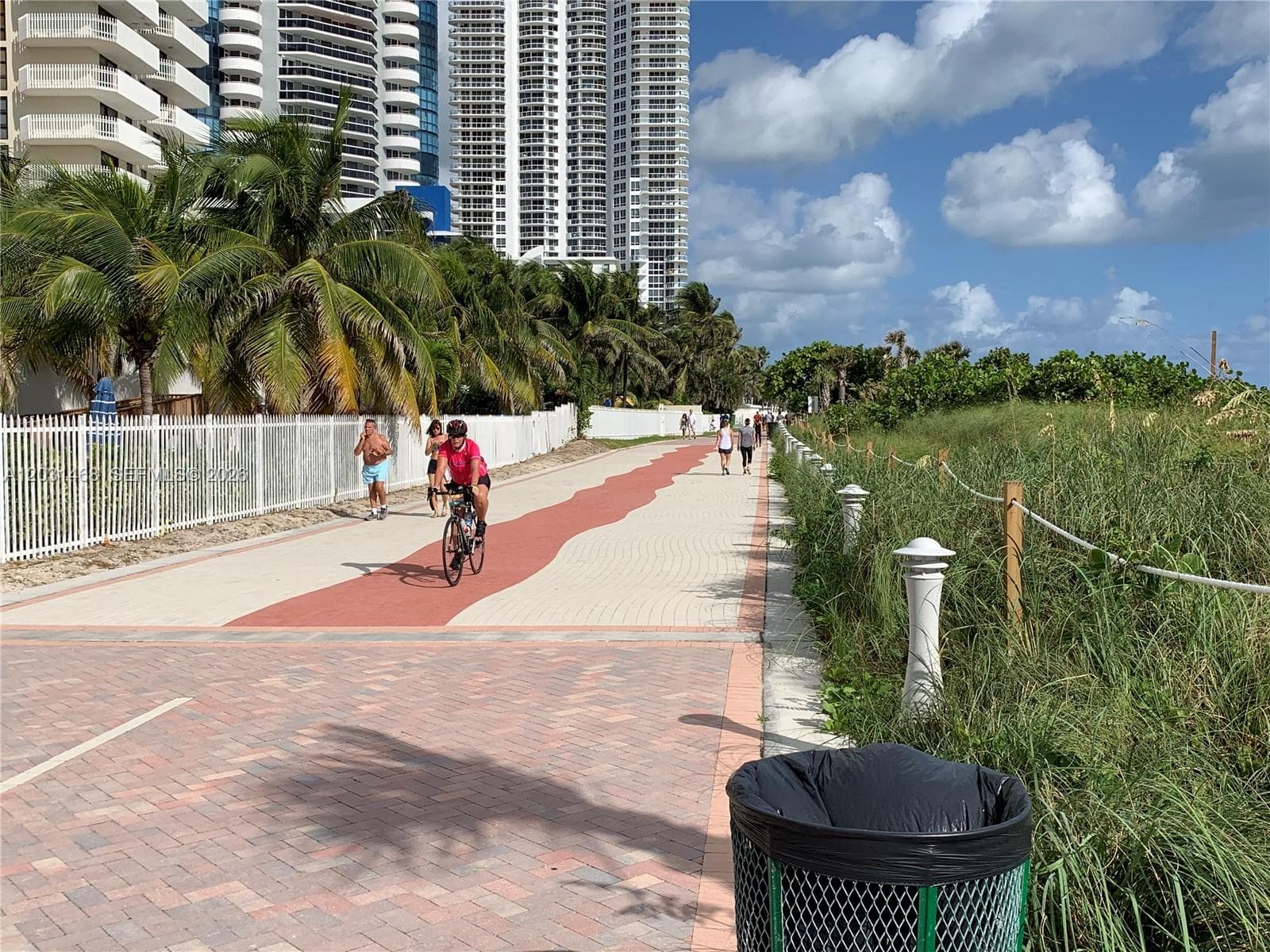 6039 Collins Ave # 728, Miami Beach FL 33140 — 24