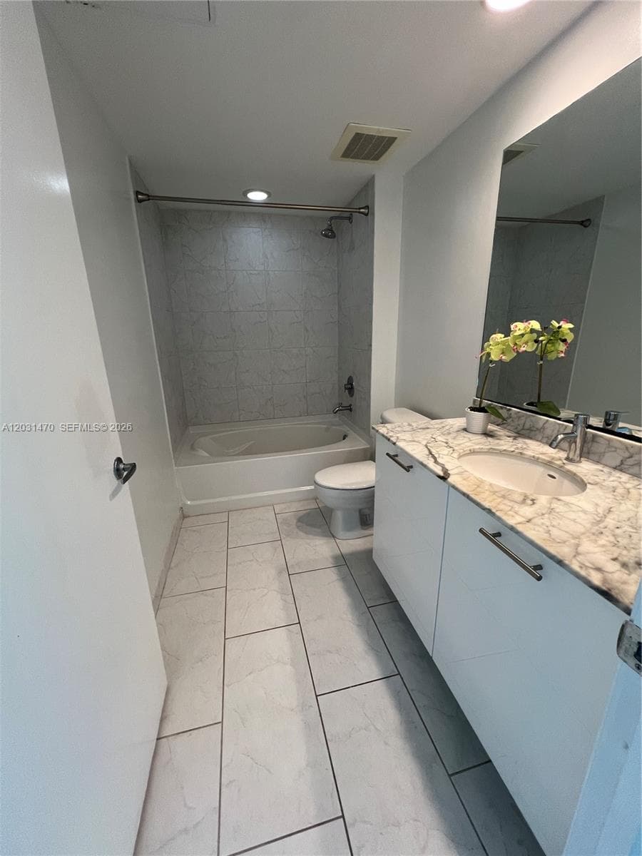 The Plaza 901 Brickell Co, Miami, FL — 13