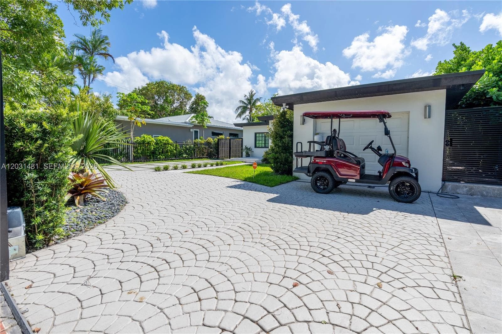 7850 Hawthorne Ave, Miami Beach FL 33141 — 3