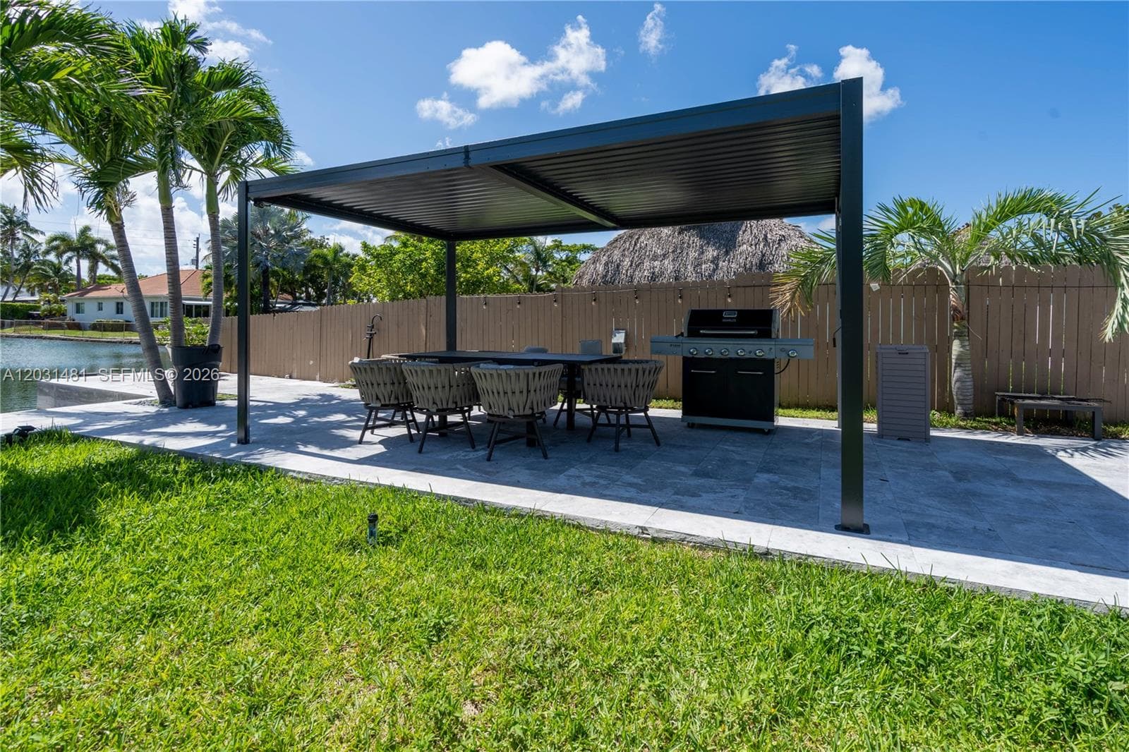 7850 Hawthorne Ave, Miami Beach FL 33141 — 14
