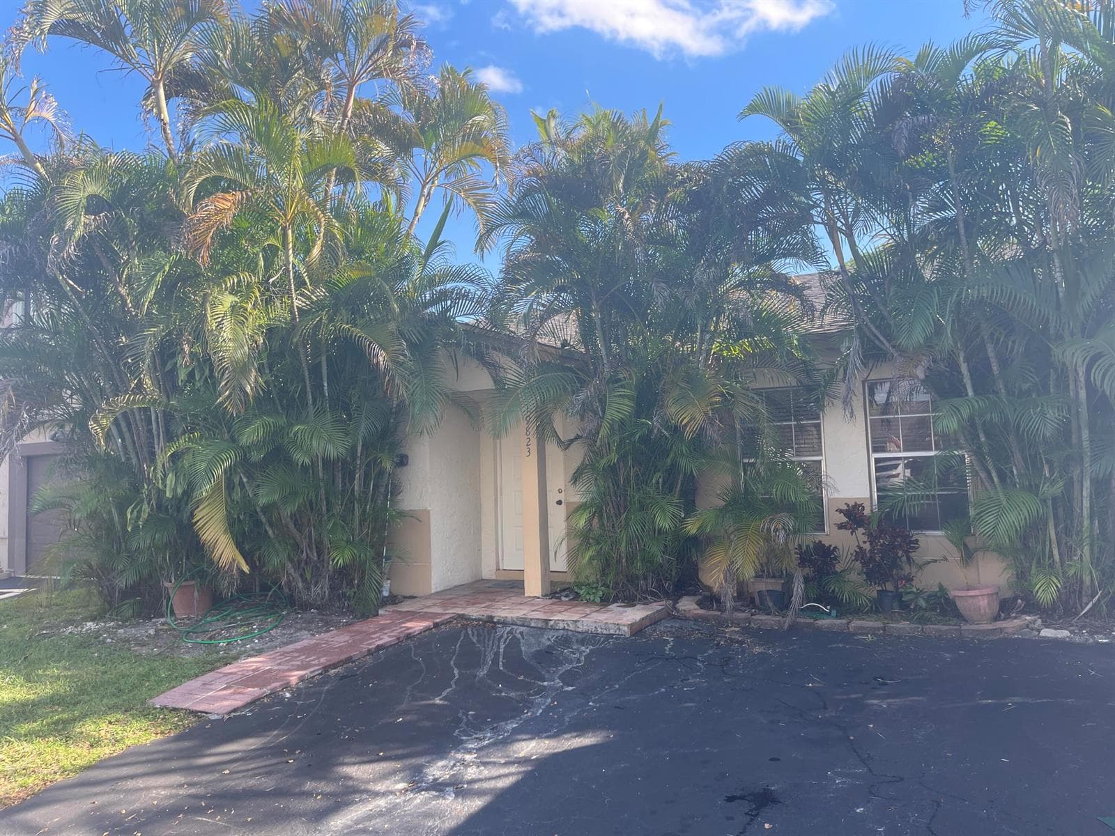 19823 NW 64th Place, Hialeah FL 33015 — 1