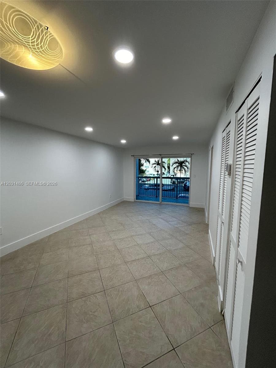 2920 SW 28th Ter # 202, Miami FL 33133 — 7