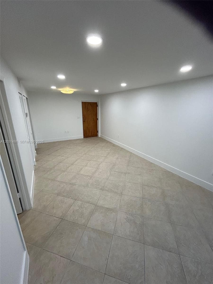 2920 SW 28th Ter # 202, Miami FL 33133 — 8