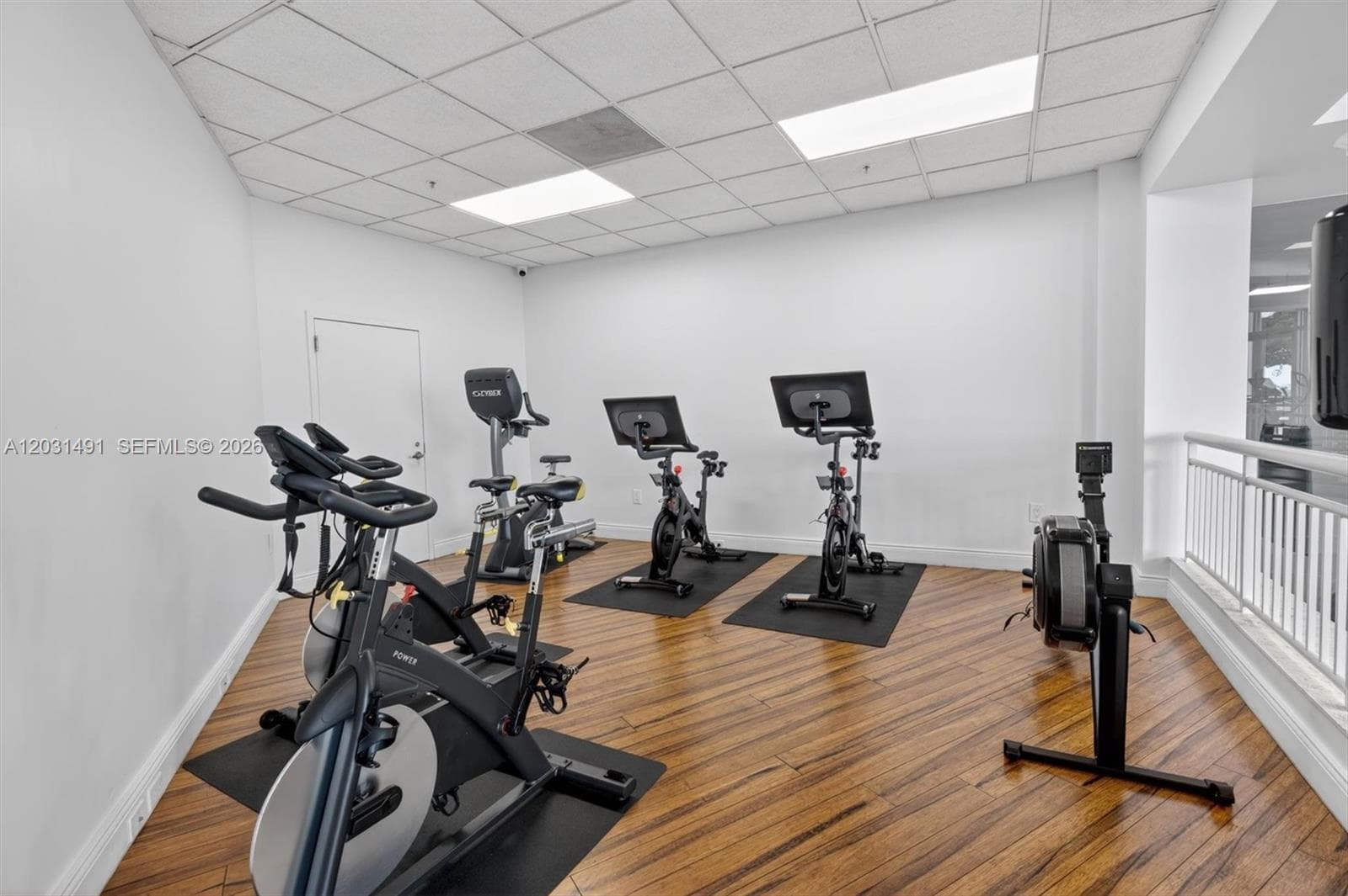 848 Brickell Key Dr # 3402, Miami FL 33131 — 76