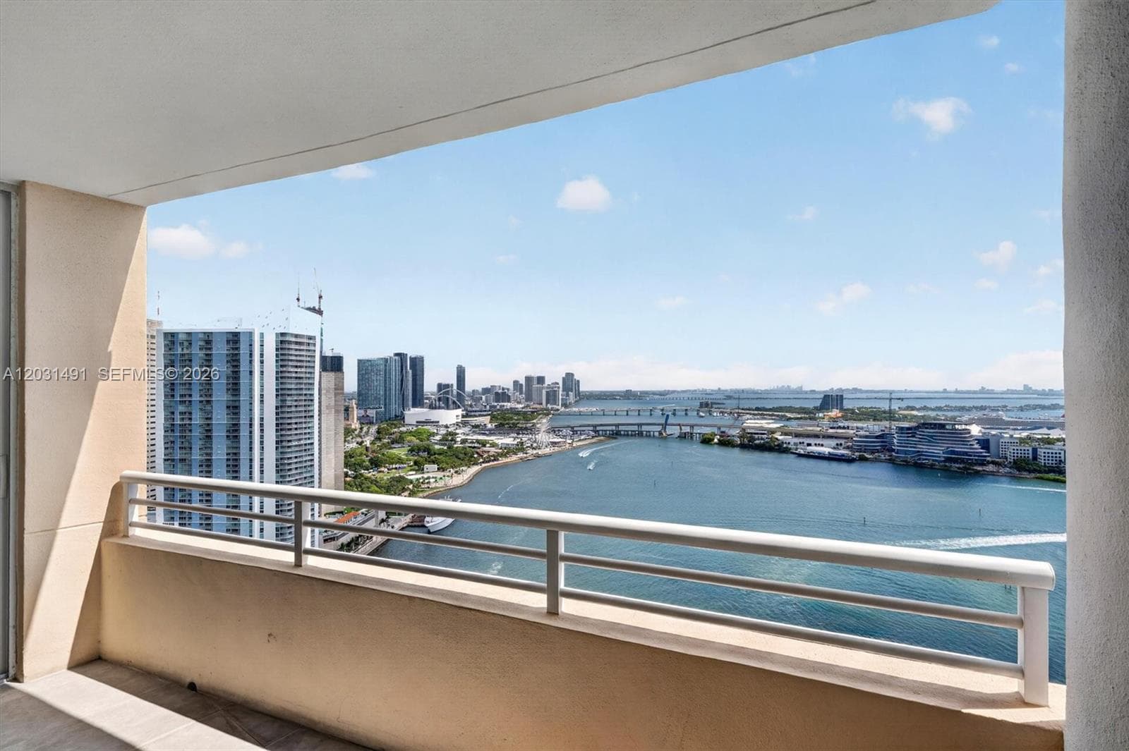 848 Brickell Key Dr # 3402, Miami FL 33131 — 60