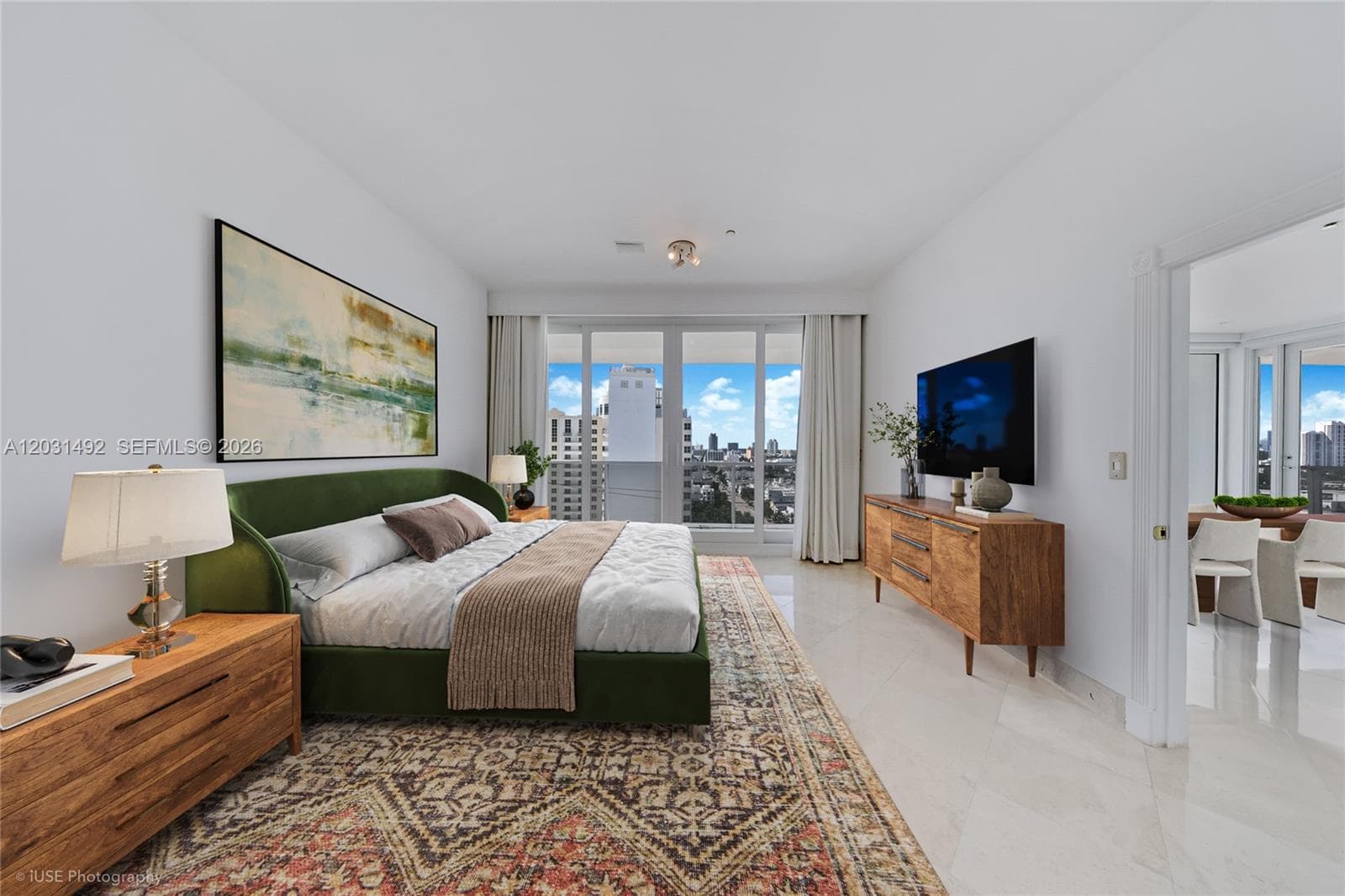 100 Lincoln Rd, Miami Beach FL 33139 — 16