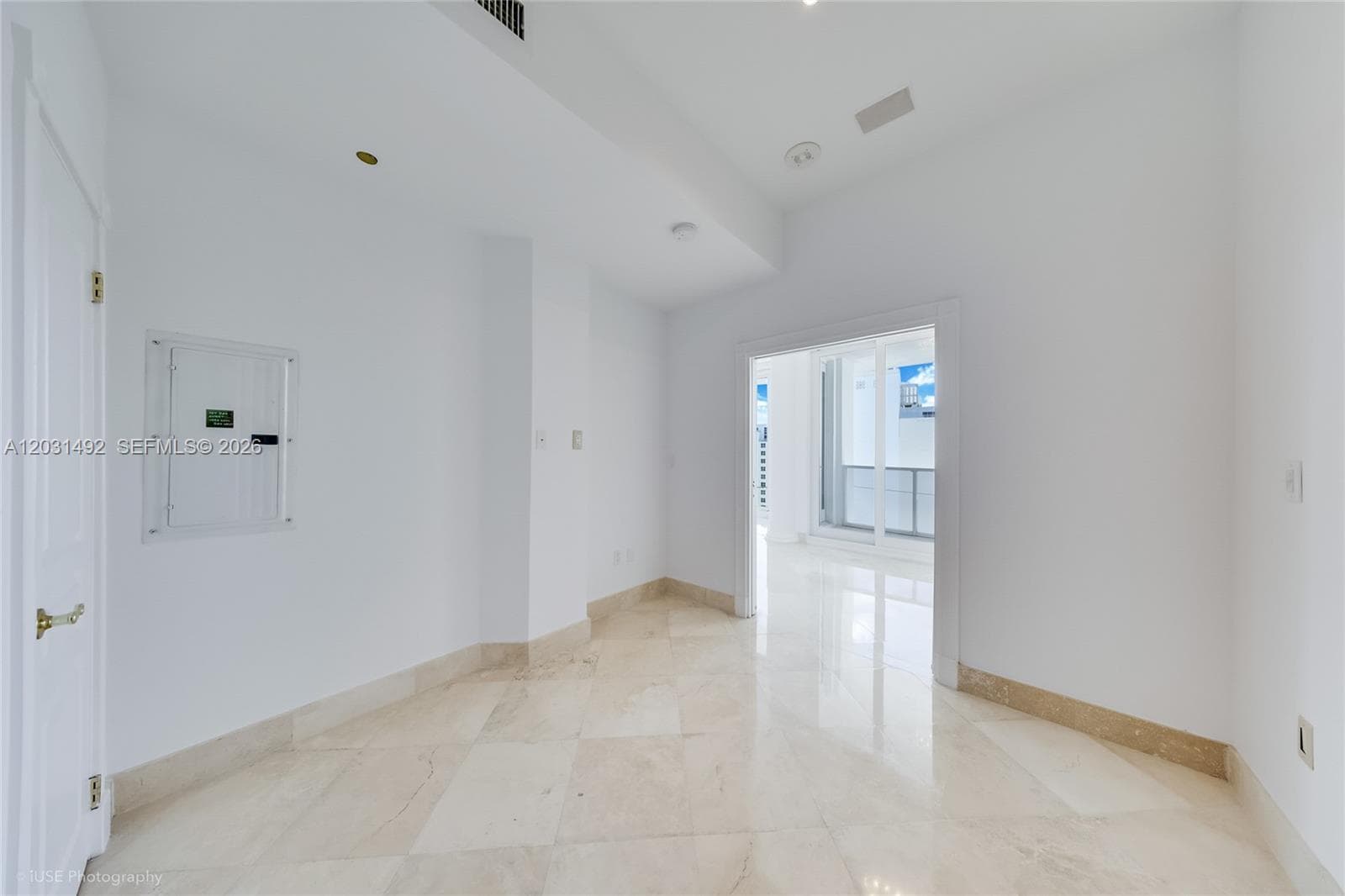 100 Lincoln Rd, Miami Beach FL 33139 — 24