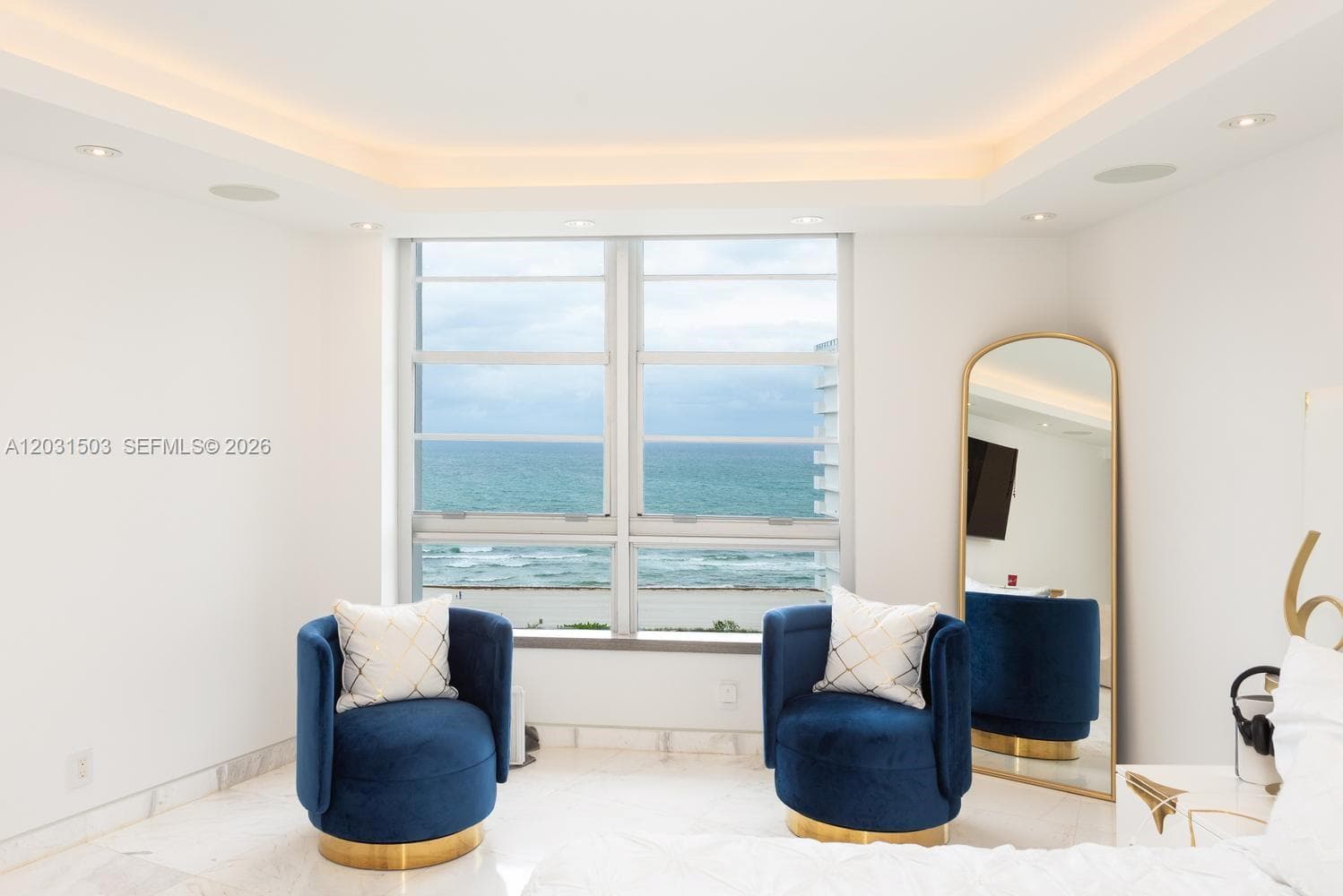5660 Collins Ave # 14C, Miami Beach FL 33140 — 17