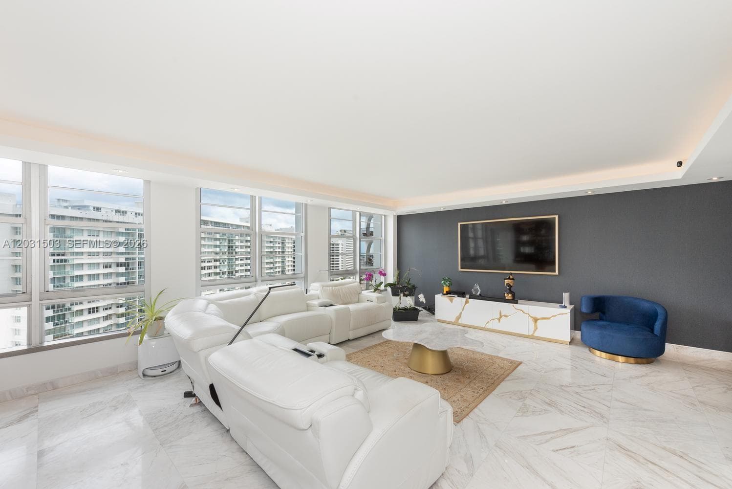 5660 Collins Ave # 14C, Miami Beach FL 33140 — 5